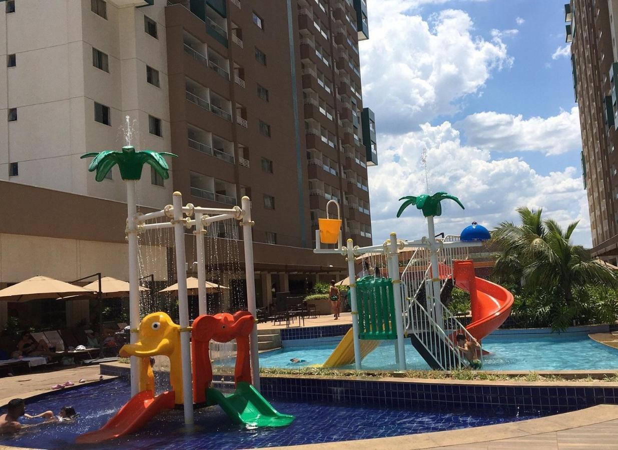 Olimpia Park Resort O Mais Divertido Resort Em Frente Ao Thermas Dos Laranjais - Pague Em Ate 12 Vezes Dış mekan fotoğraf