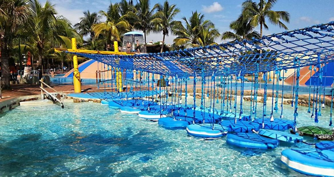 Olimpia Park Resort O Mais Divertido Resort Em Frente Ao Thermas Dos Laranjais - Pague Em Ate 12 Vezes Dış mekan fotoğraf
